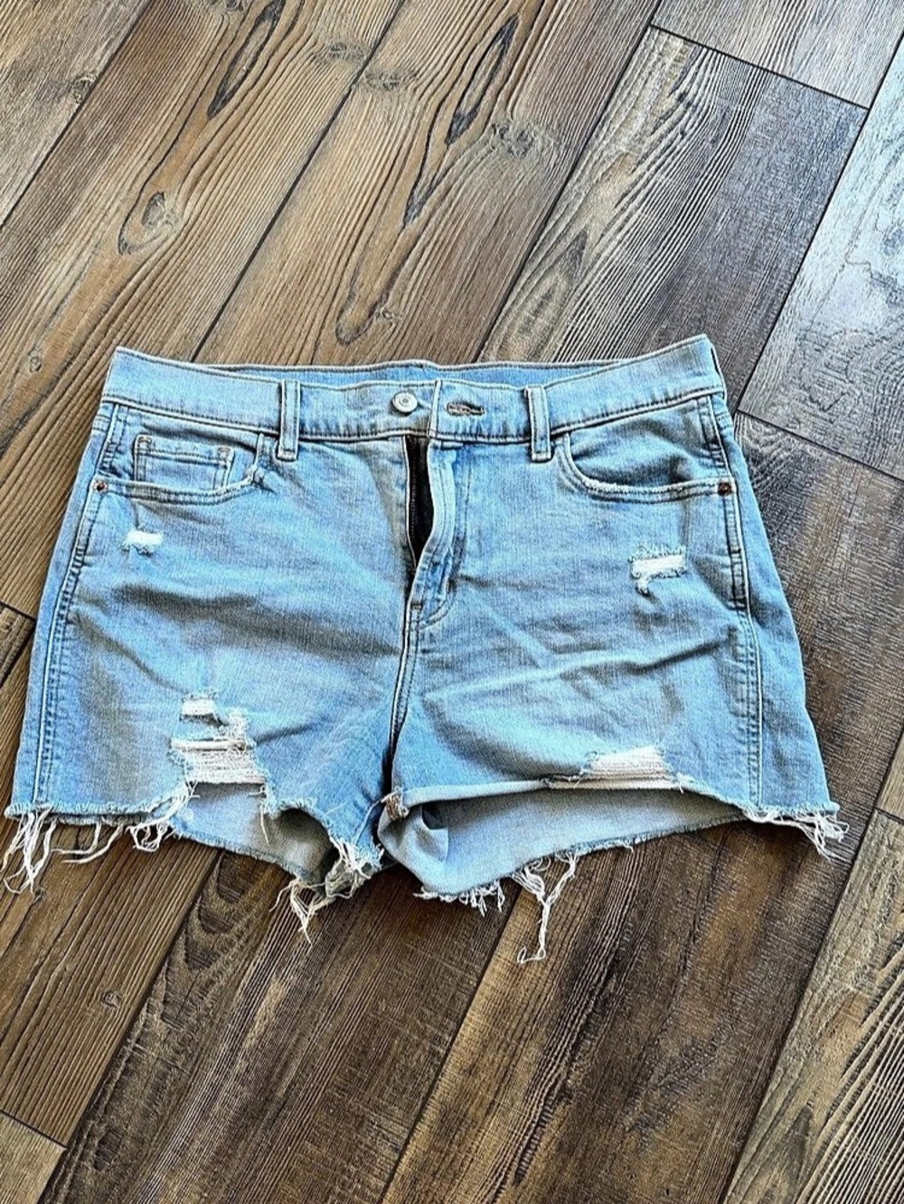 Old Navy Mid-Rise Boyfriend Jean Shorts, Waist 8, Blue